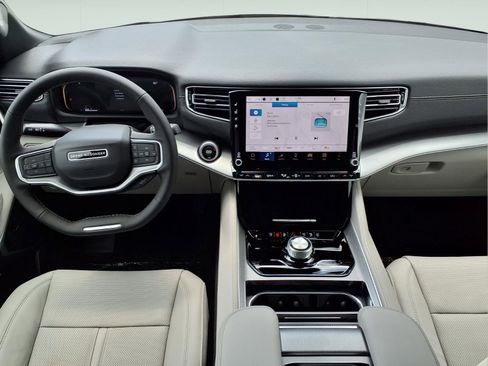 New 2026 Jeep Grand Wagoneer 2WD image 8