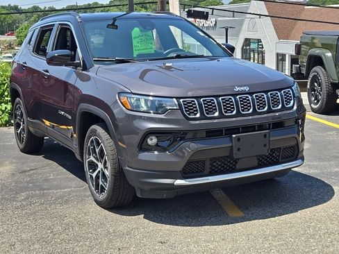 Certified 2024 Jeep Compass Limited AWD/4WD image 2