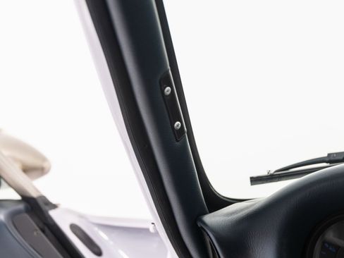 Used 1991 Porsche 911 Carrera image 45