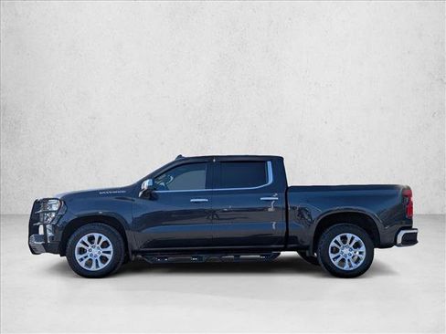 Used 2022 Chevrolet Silverado 1500 LTZ w/ LTZ Premium Package image 8