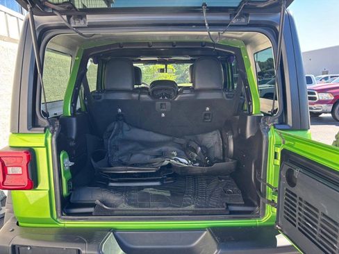 Used 2018 Jeep Wrangler Unlimited Rubicon AWD/4WD image 9