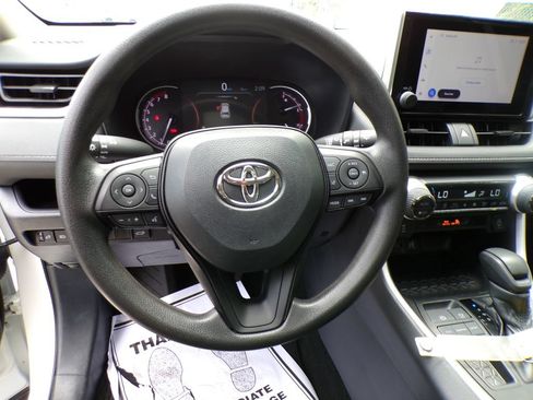 Used 2024 Toyota RAV4 XLE w/ Convenience Package FWD image 12