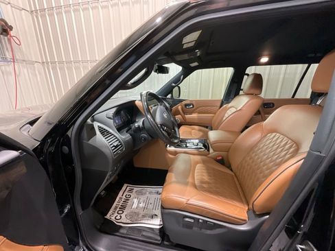 Used 2024 INFINITI QX80 Sensory w/ Cargo Package AWD/4WD image 7