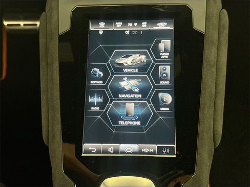 Used 2023 Lamborghini Huracan Tecnica image 15