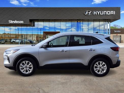 Used 2024 Ford Escape Active w/ Tech Pack #1 image 2