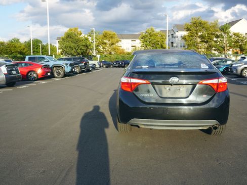 Used 2015 Toyota Corolla S FWD image 5