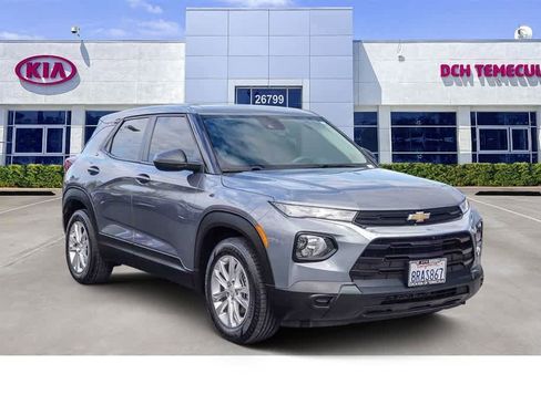Used 2021 Chevrolet TrailBlazer LS image 3