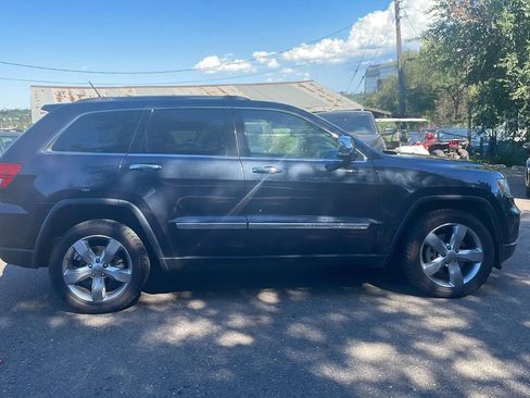 Used 2012 Jeep Grand Cherokee Limited w/ Trailer Tow Group IV AWD/4WD image 8