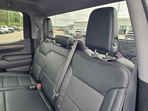 Used 2023 Chevrolet Silverado 1500 LT Trail Boss AWD/4WD image 33