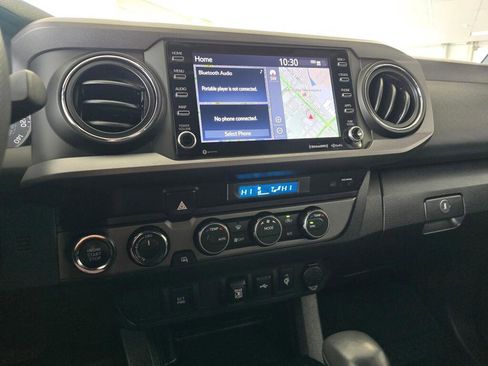 Used 2023 Toyota Tacoma TRD Off-Road image 29