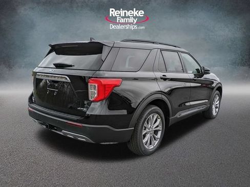 Used 2024 Ford Explorer XLT w/ Equipment Group 202A AWD/4WD image 5
