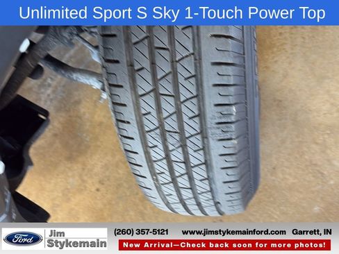 Used 2022 Jeep Wrangler Unlimited Sport w/ Sun And Sound Package AWD/4WD image 11