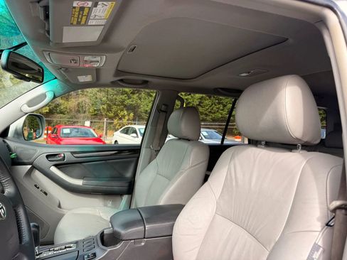 Used 2008 Toyota 4Runner Limited image 12