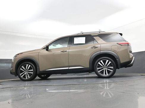 Used 2023 Nissan Pathfinder Platinum w/ Cargo Package AWD/4WD image 45