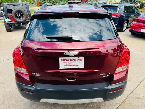 Used 2016 Chevrolet Trax LT w/ LT Convenience Package AWD/4WD image 4