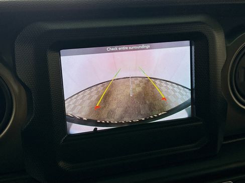 Used 2023 Jeep Wrangler Unlimited Sport image 2