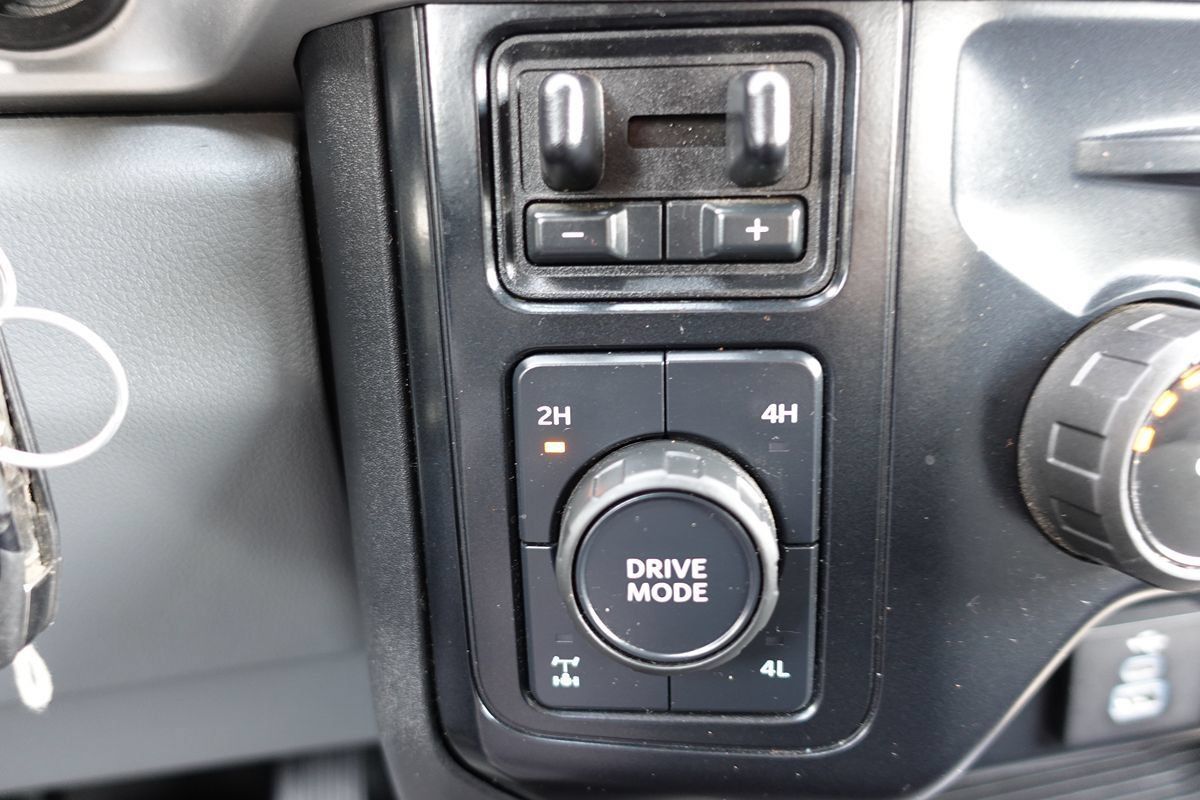 Used 2024 Ford F350 XLT w/ FX4 Off-Road Package AWD/4WD image 52