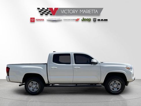 Used 2022 Toyota Tacoma SR AWD/4WD image 6