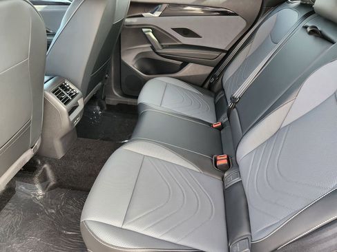 New 2026 Volkswagen Tiguan SE R-Line AWD/4WD image 19