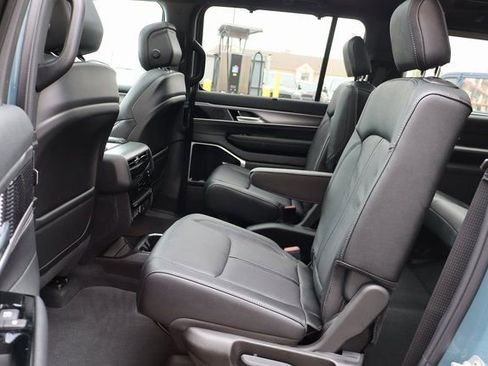 New 2026 Jeep Grand Wagoneer Limited image 43