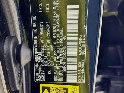 Used 2019 Toyota Highlander XLE FWD image 42