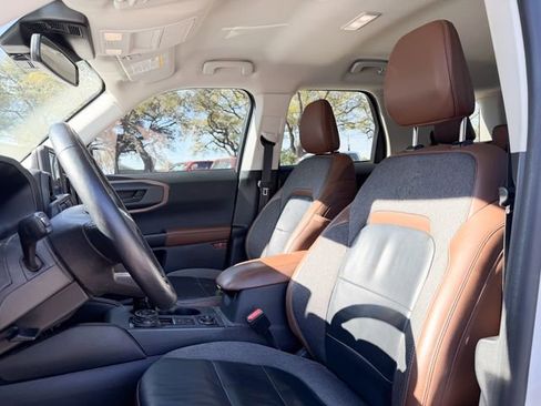 Used 2023 Ford Bronco Sport Outer Banks image 8