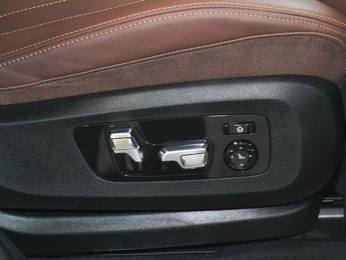 Used 2026 BMW X7 M60i AWD/4WD image 65
