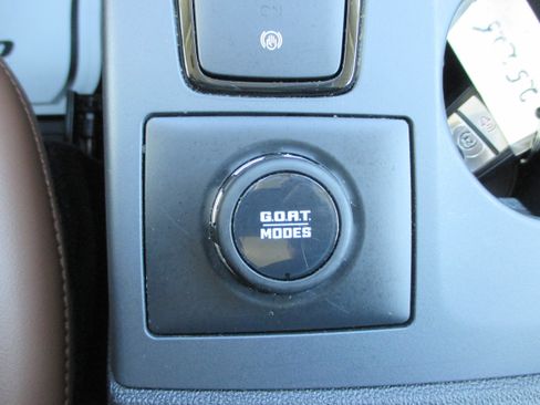 Used 2024 Ford Bronco Sport Outer Banks w/ Tech Package AWD/4WD image 23