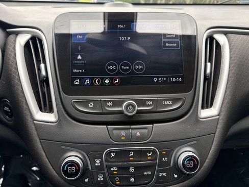 Used 2022 Chevrolet Malibu LT FWD image 25