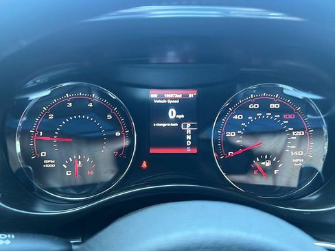 Used 2014 Dodge Charger SXT RWD image 14