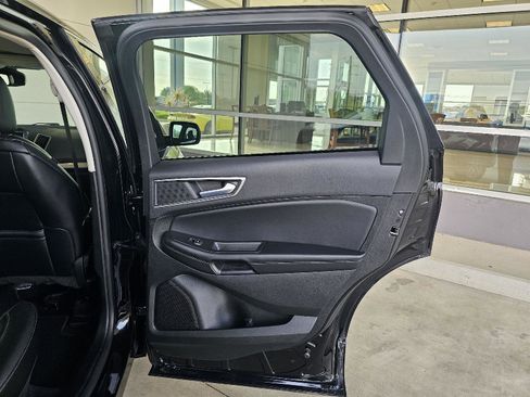 Used 2023 Ford Edge SEL w/ Convenience Package AWD/4WD image 13