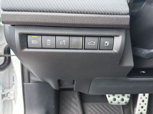 New 2026 Toyota Camry SE FWD image 19