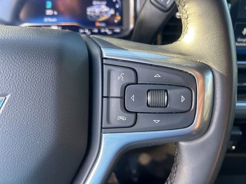 Used 2025 Chevrolet Silverado 2500 LT w/ Convenience Package image 42