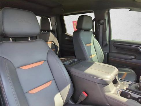 Used 2024 GMC Sierra 1500 AT4 w/ Technology Package AWD/4WD image 26