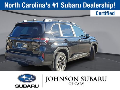 Used 2026 Subaru Forester Premium AWD/4WD image 12