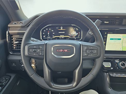 Used 2025 GMC Sierra 2500 AT4 AWD/4WD image 13