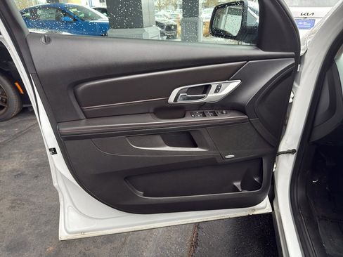 Used 2015 GMC Terrain SLE image 14