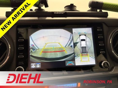 Used 2023 Toyota Tacoma TRD Off-Road image 30