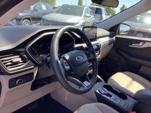 Used 2022 Ford Escape SEL FWD image 15