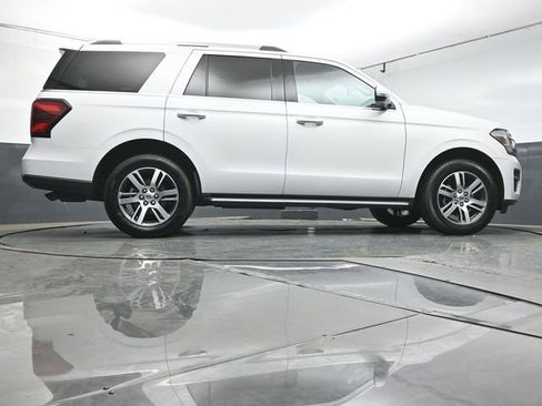 Used 2023 Ford Expedition Limited RWD image 38