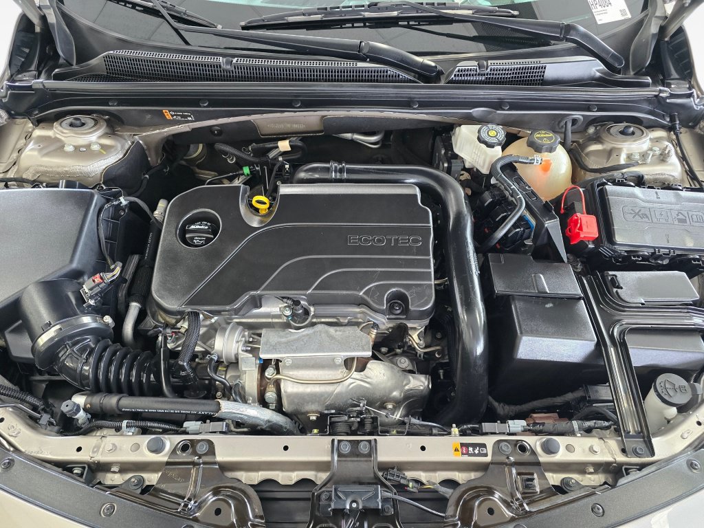 Used 2024 Chevrolet Malibu LT FWD image 12