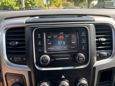 Used 2018 RAM 2500 SLT w/ Popular Equipment Group image 28