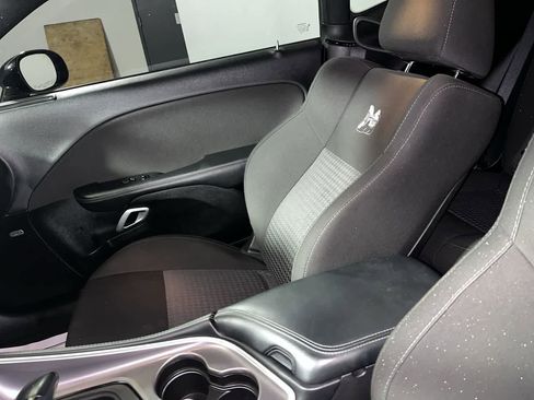 Used 2022 Dodge Challenger R/T Scat Pack image 25