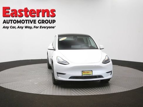 Used 2021 Tesla Model Y Long Range AWD/4WD image 47
