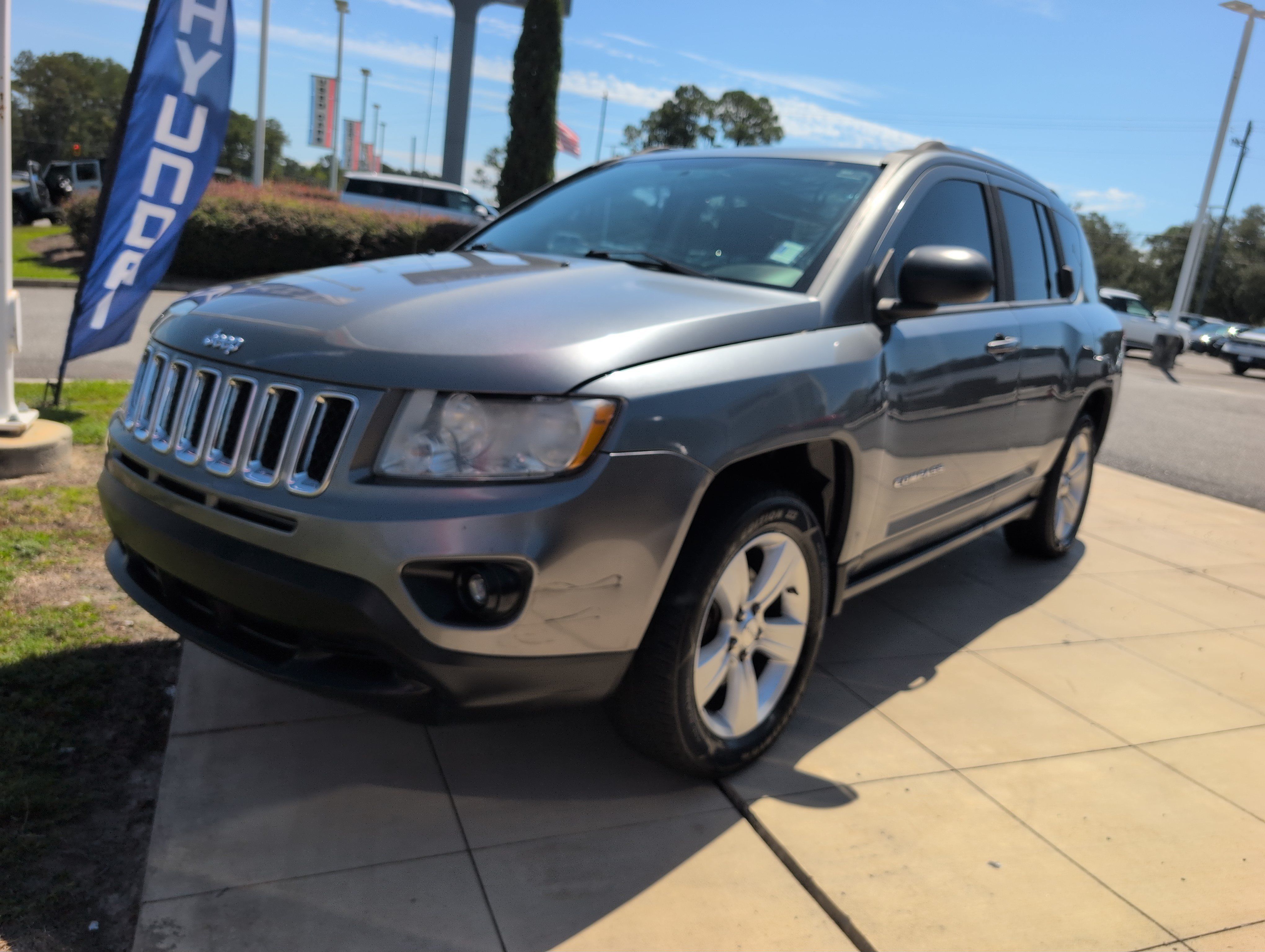 Used 2011 Jeep Compass 2WD image 5
