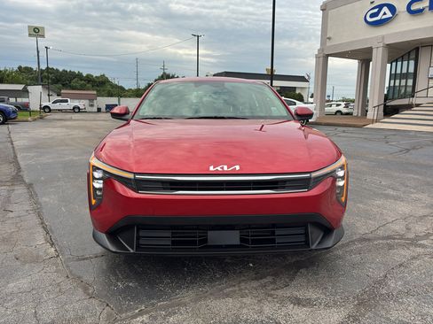 Used 2025 Kia K4 FWD image 2
