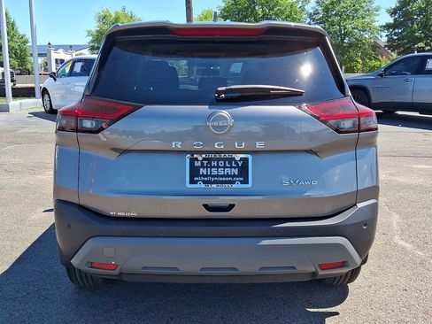 Certified 2023 Nissan Rogue SV AWD/4WD image 6