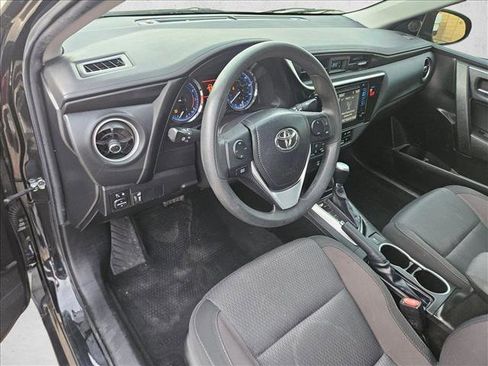 Used 2019 Toyota Corolla LE w/ LE Premium Package image 15