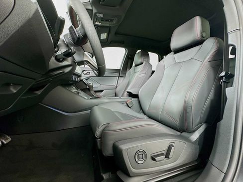 Used 2025 Audi Q3 2.0T Premium Plus image 5
