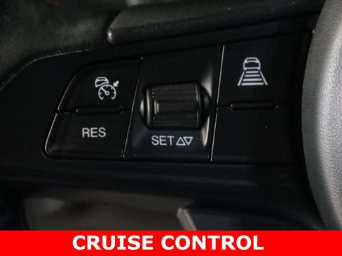 Used 2018 Alfa Romeo Giulia Quadrifoglio w/ Driver Assist Dynamic Package image 19